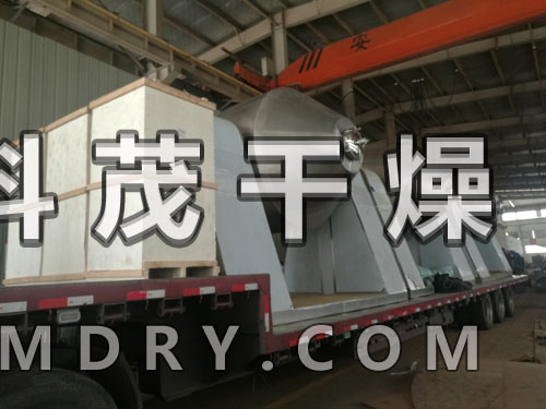 SZG雙錐回轉(zhuǎn)真空干燥機(jī)有熱水加熱型雙錐回轉(zhuǎn)真空干燥機(jī)、導(dǎo)熱油加熱高溫型雙錐回轉(zhuǎn)真空干燥機(jī)、蒸汽加熱型雙錐回轉(zhuǎn)真